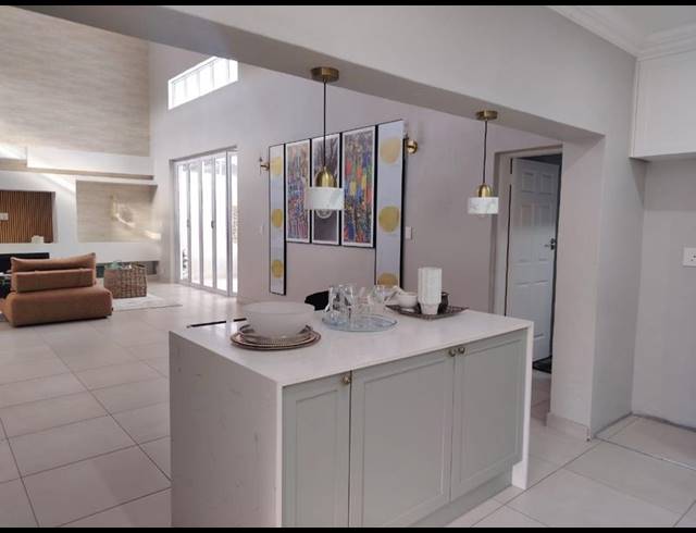 4 BEDROOM CLUSTER FOR SALE IN BRYANSTON